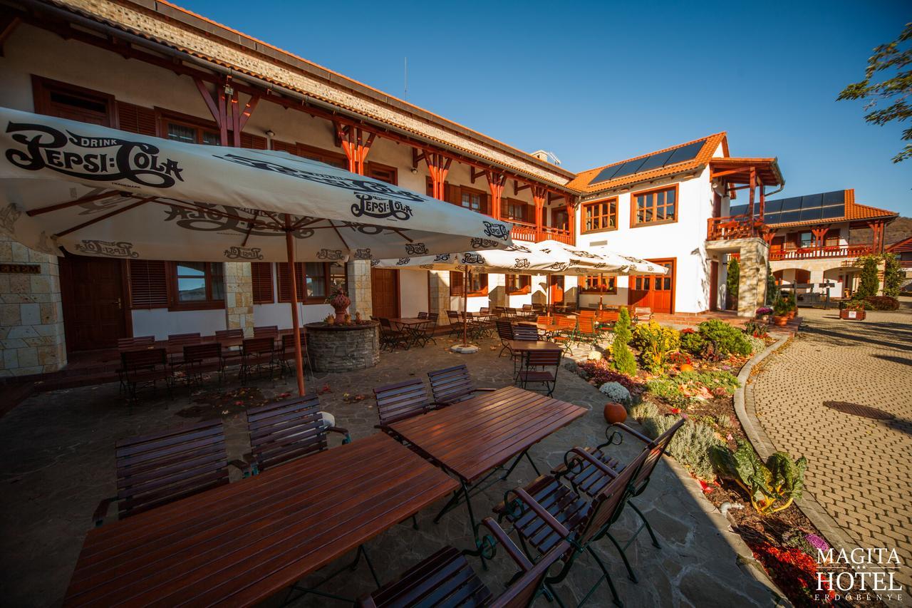 Magita Hotel Basko Exterior photo