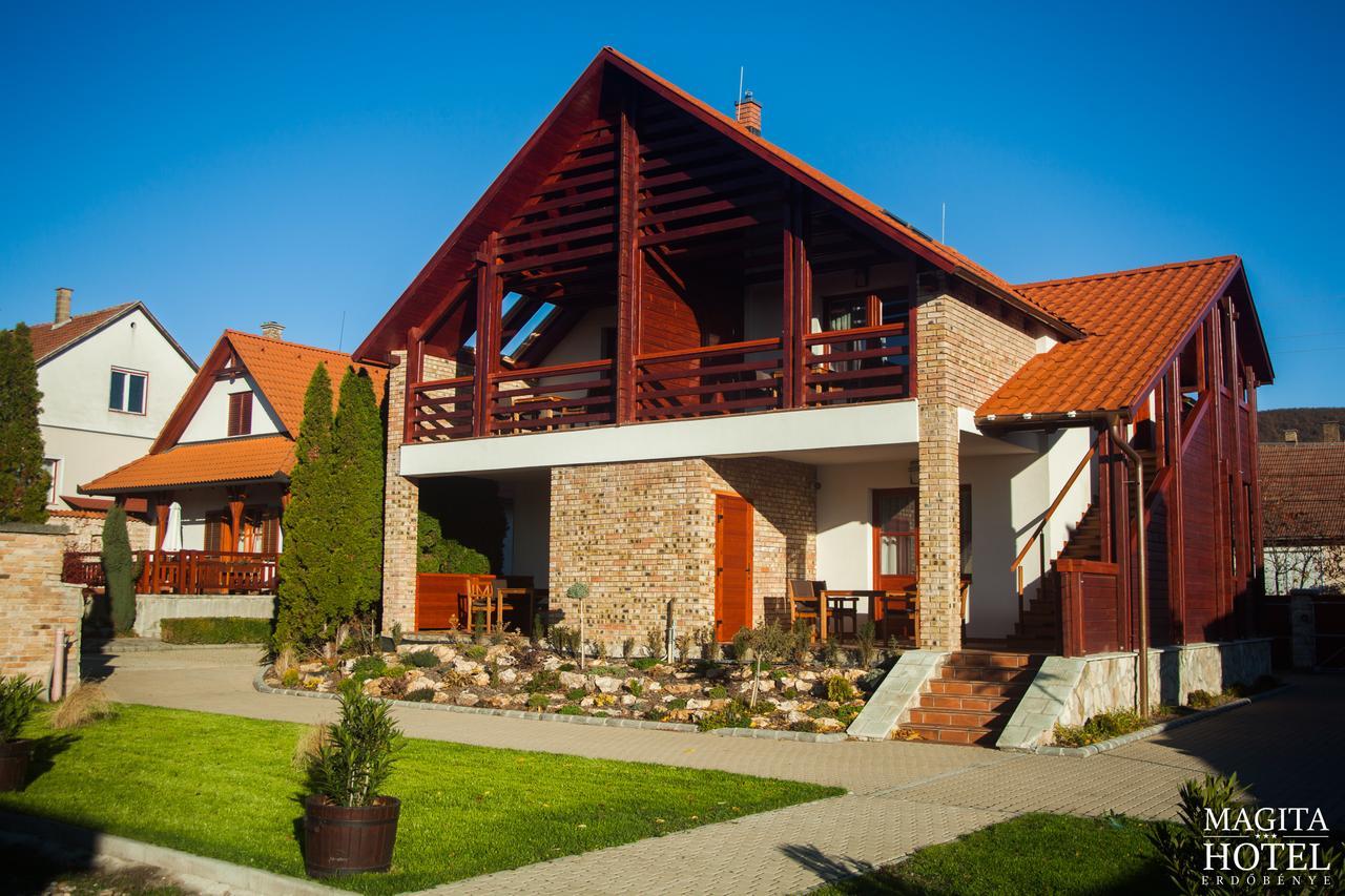 Magita Hotel Basko Exterior photo
