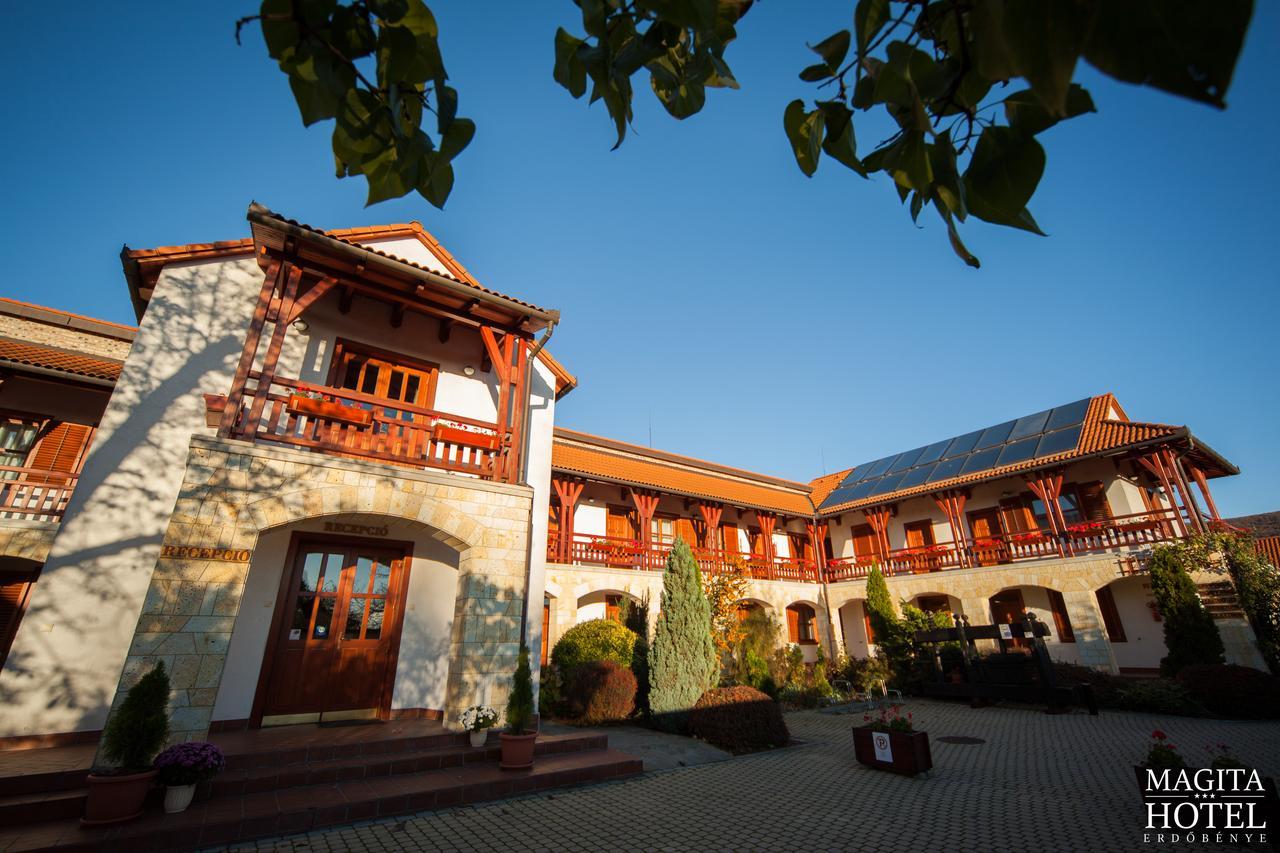 Magita Hotel Basko Exterior photo